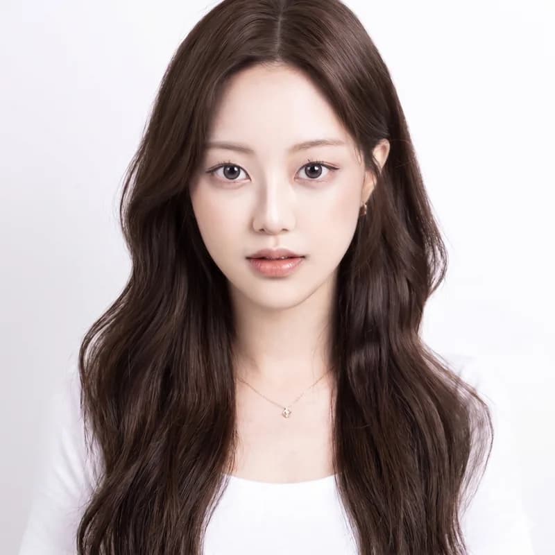 Raina Yoo